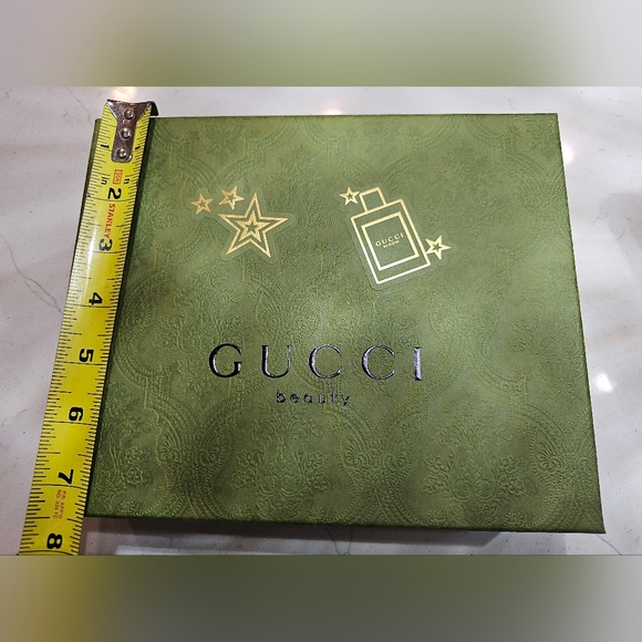 Gucci: box + Little book bundle. 💯 - Picture 9 of 11